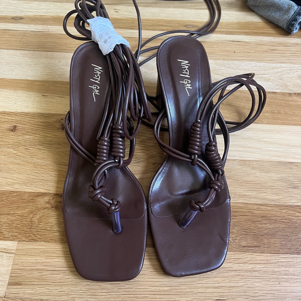 Nasty Gal - sandal heels in brown - size 38